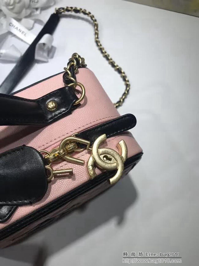 香奈兒CHANEL93342四方盒化妝包 2018新品魚子醬牛皮包 DSC1818